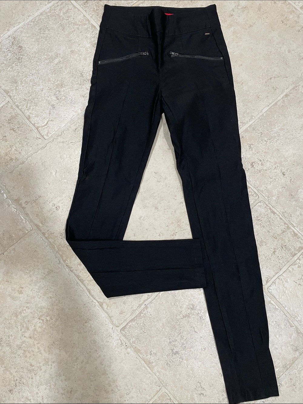 Guess Women’s Black Skinny Zip-Pocket Jeans